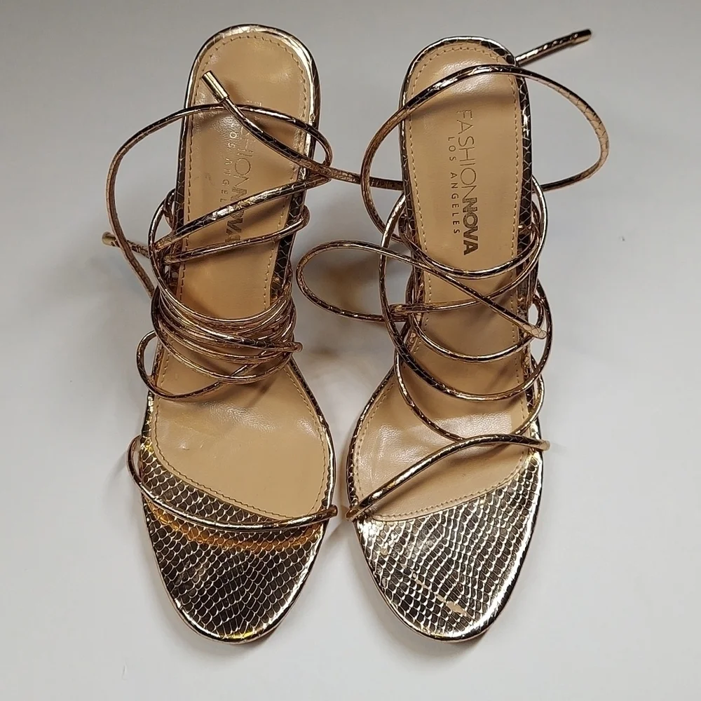 Fashion Nova Lace up Heel Size 8.5